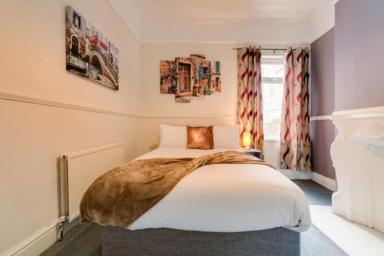Casa de Férias Hull Large 4 Bedrooms 8 Beds Home - Close To A63 Mkm Stadium & Hri Kingston upon Hull